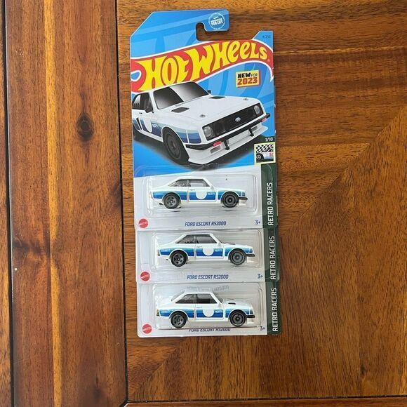 3 Hot Wheels Ford Escort RS2000 (White) 2023 Retro Racers, Size: 1:64 Scale - Picture 4 of 5